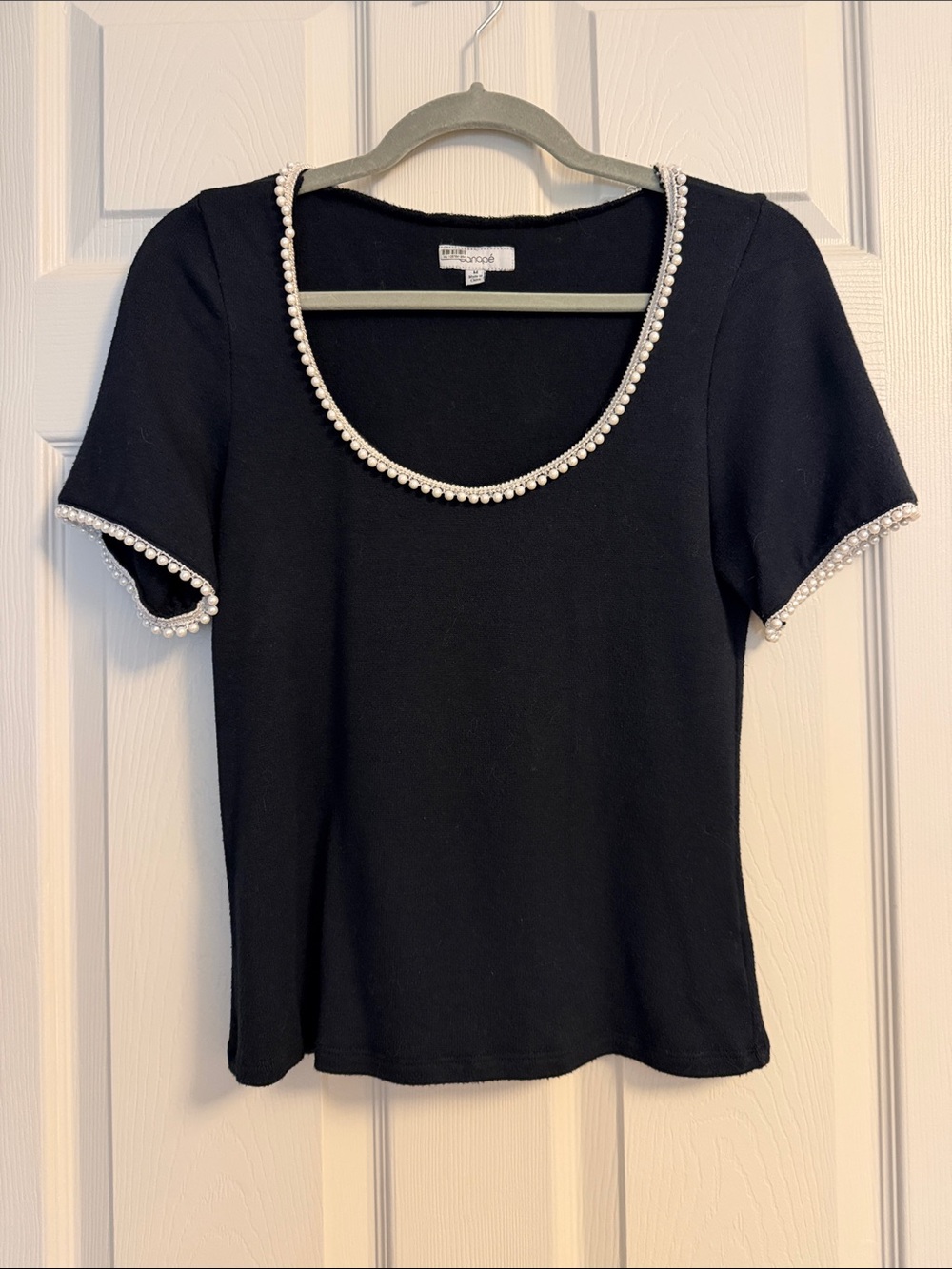 Canapé Pearl-Trim Black Scoop Neck Women's Top